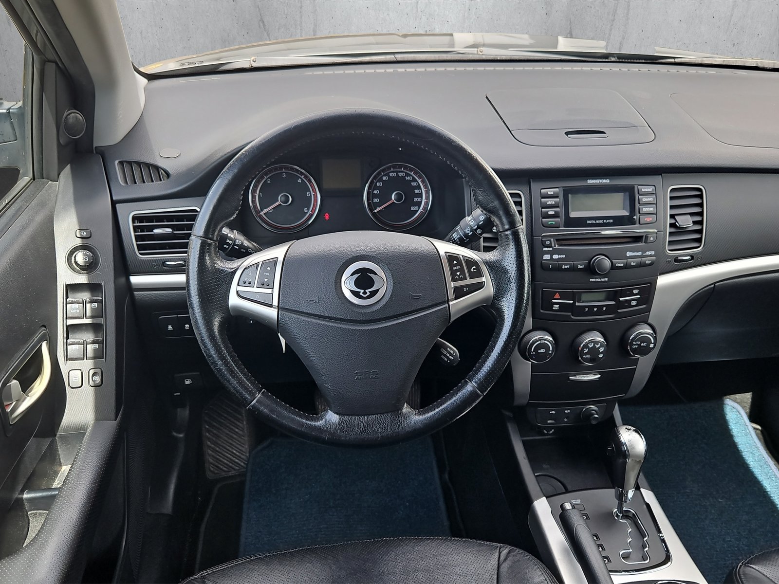KGM-SSANGYONG Korando 2.0 e-XDI Family Edition 4WD Automatic, Diesel, Occasion / Utilisé, Automatique - 7