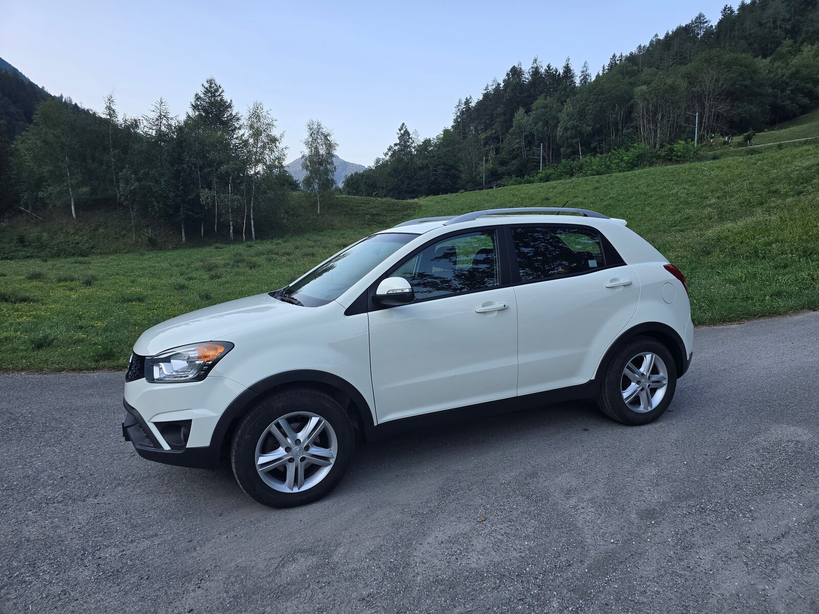 KGM-SSANGYONG Korando 2.0 e-XDI Quartz 4WD, Diesel, Occasion / Gebraucht, Handschaltung - 6