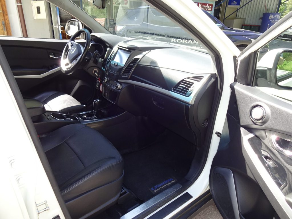 KGM-SSANGYONG KORANDO 2.2 e-XDi Sapphire 4WD, Diesel, Occasioni / Usate, Automatico - 7