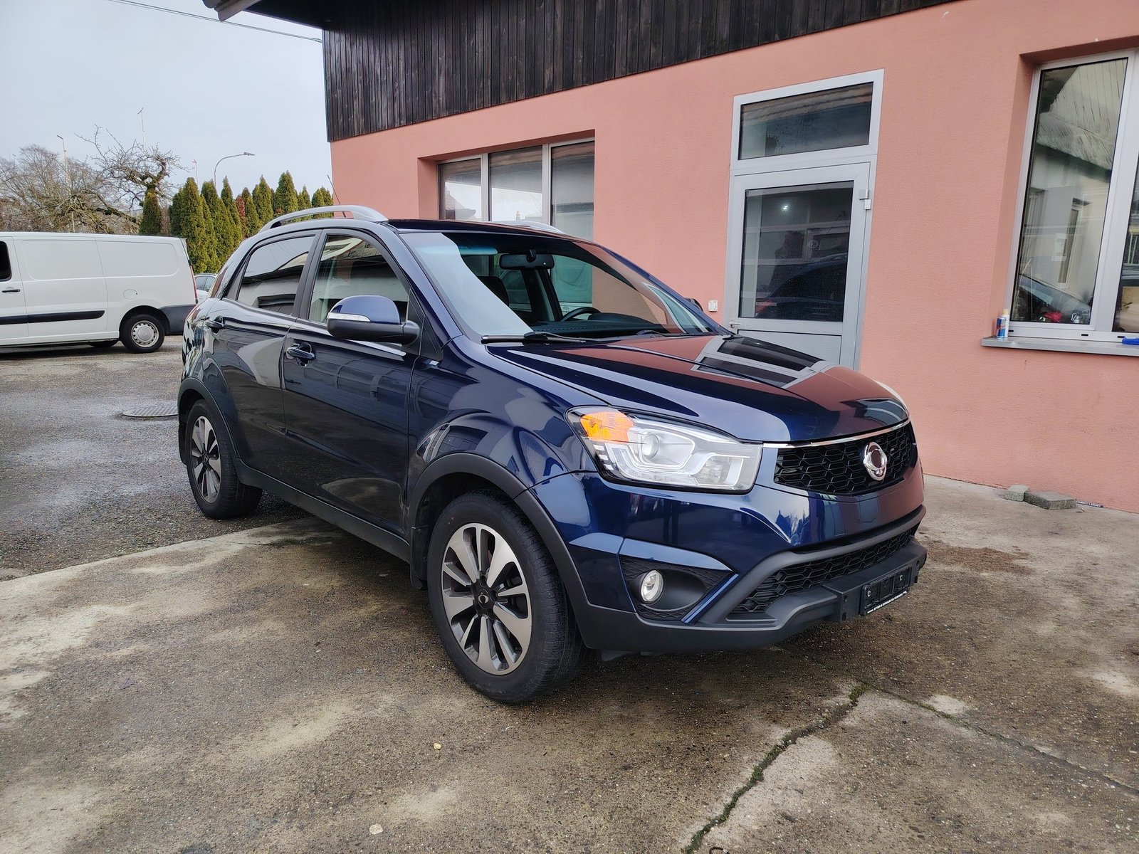 KGM-SSANGYONG Korando 2.0 e-XDI Sapphire 4WD Automatic, Diesel, Second hand / Used, Automatic - 3