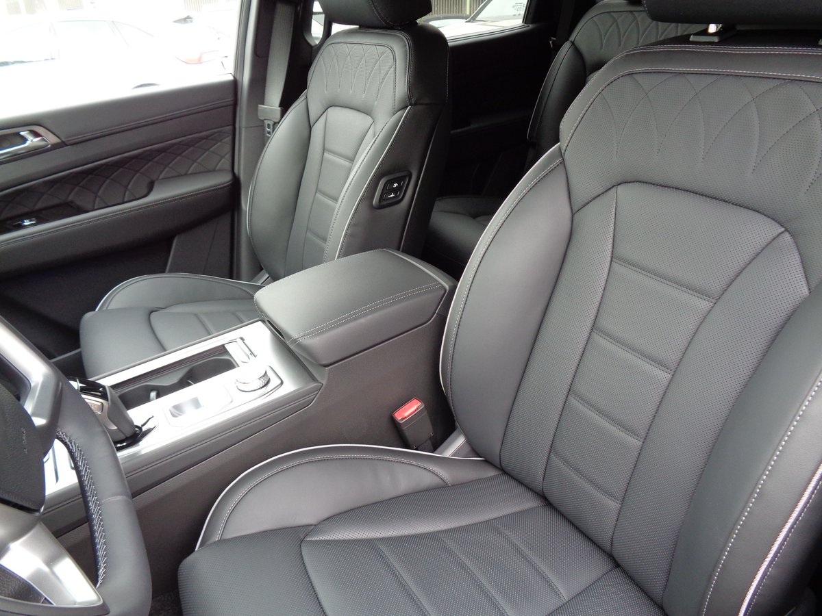 KGM-SSANGYONG Rexton 2.2 CRDi Blackline 4WD AT, Diesel, Auto nuove, Automatico - 5