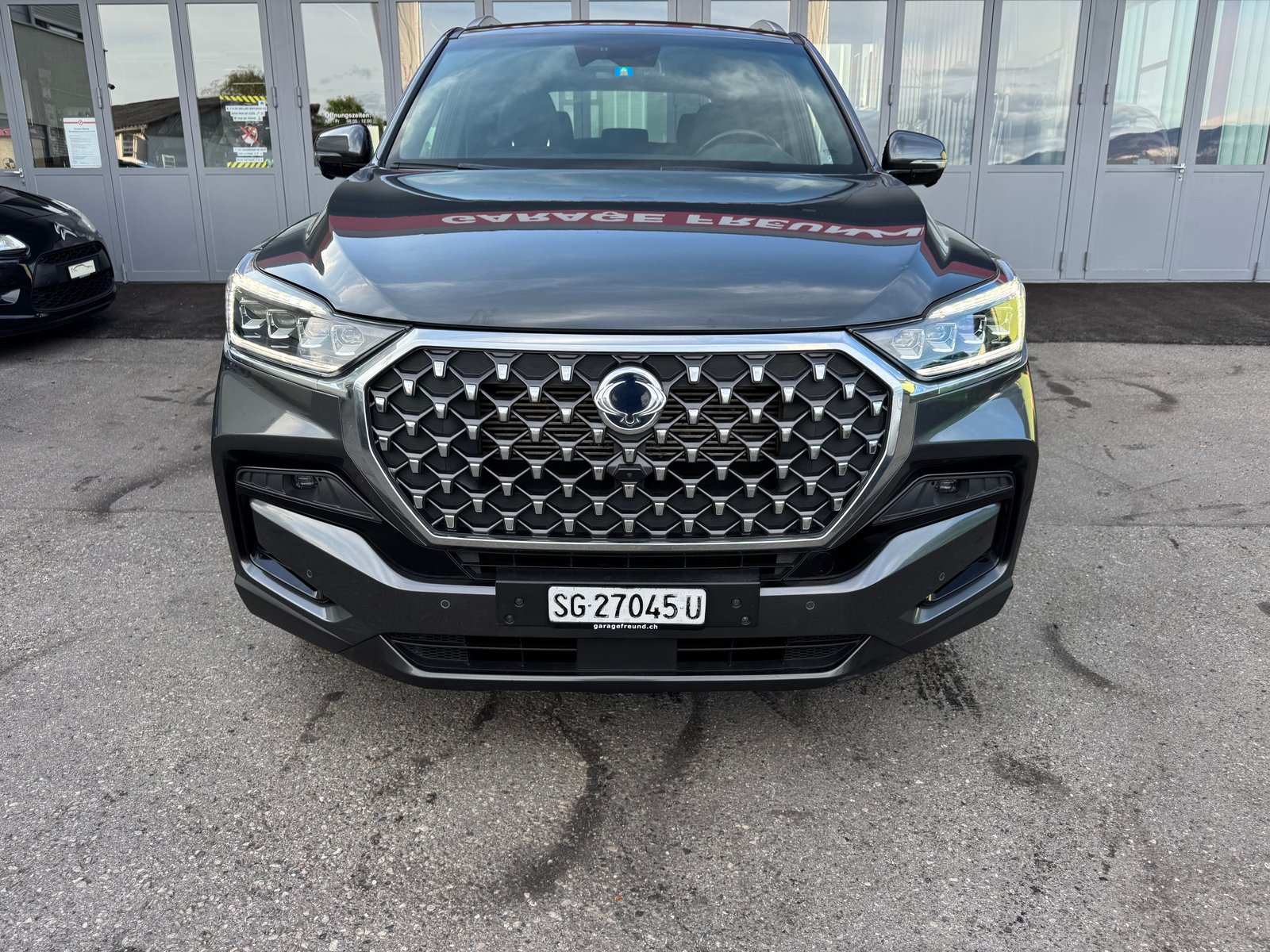 KGM-SSANGYONG Rexton 2.2 CRDi Sapphire 4WD AT, Diesel, Second hand / Used, Automatic - 3