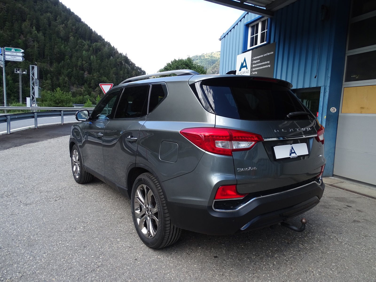 KGM-SSANGYONG REXTON, Diesel, Second hand / Used, Automatic - 4