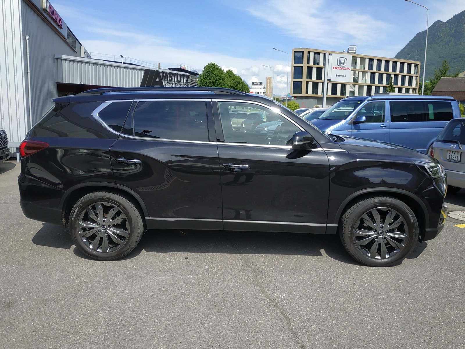 KGM-SSANGYONG Rexton 2.2 CRDi Blackline 4WD AT, Diesel, Second hand / Used, Automatic - 5