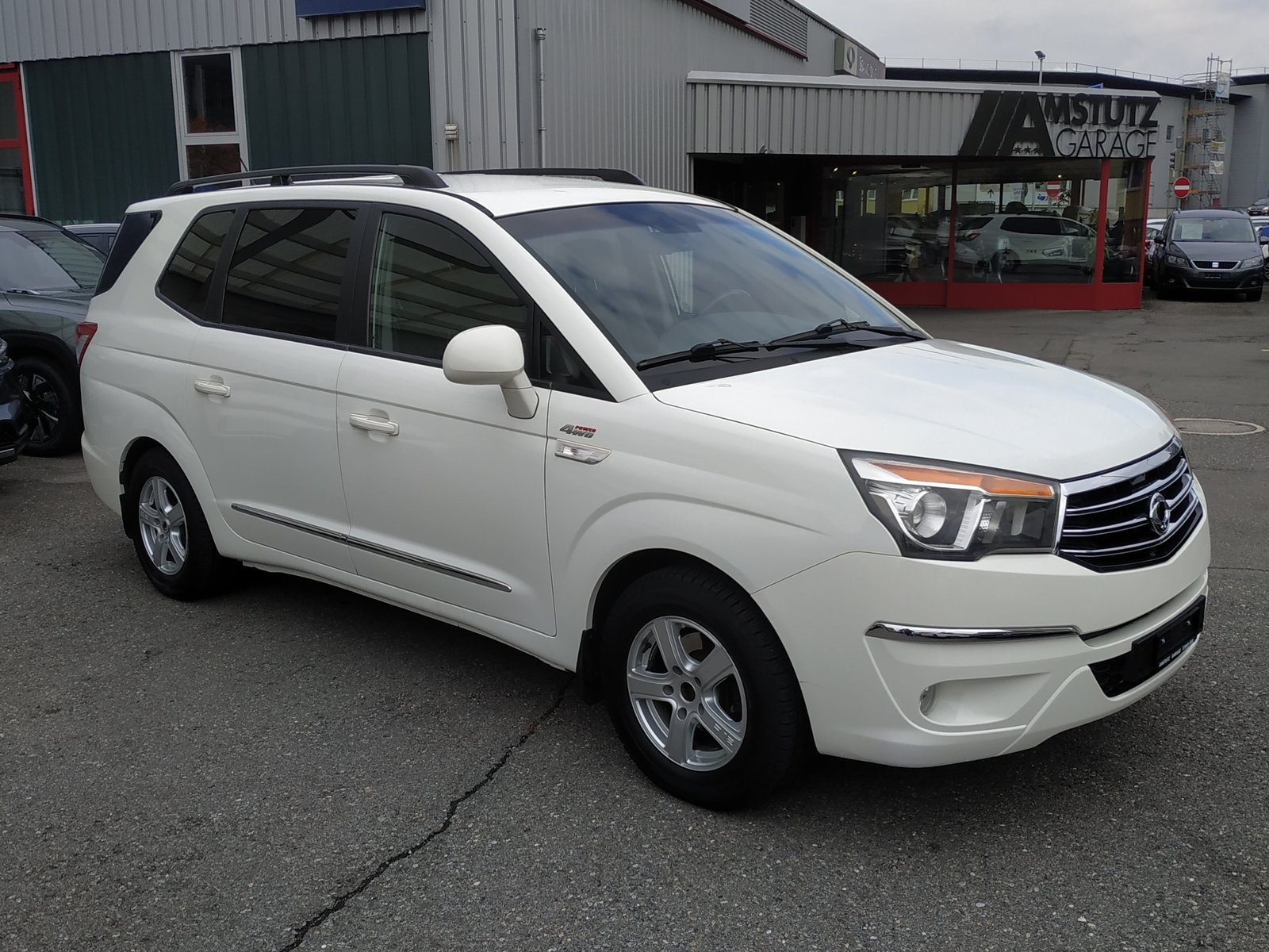 KGM-SSANGYONG Rodius SV200 e-XDi Quartz 4WD E-Tronic, Diesel, Occasion / Utilisé, Automatique - 2