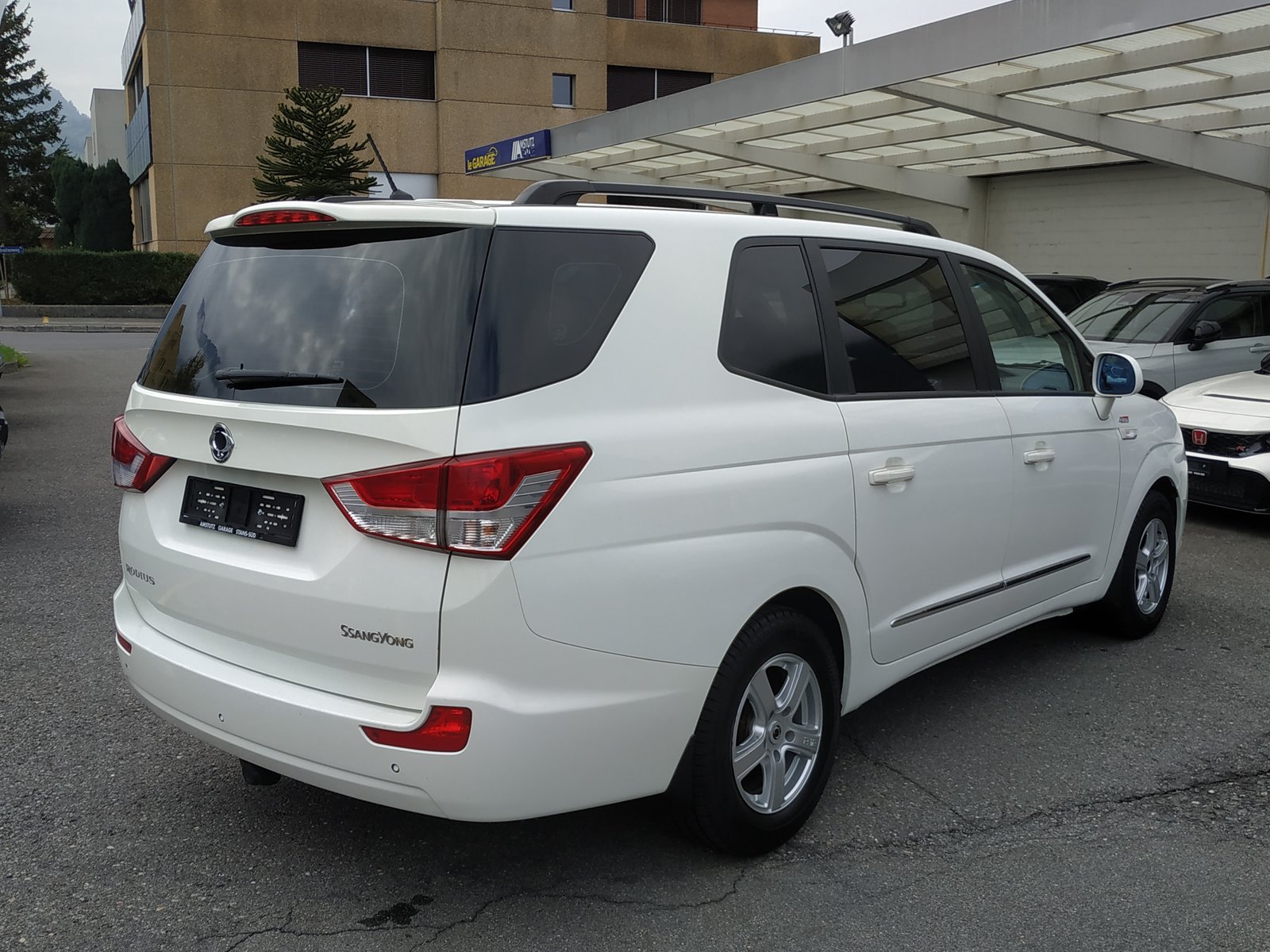 KGM-SSANGYONG Rodius SV200 e-XDi Quartz 4WD E-Tronic, Diesel, Occasion / Utilisé, Automatique - 6