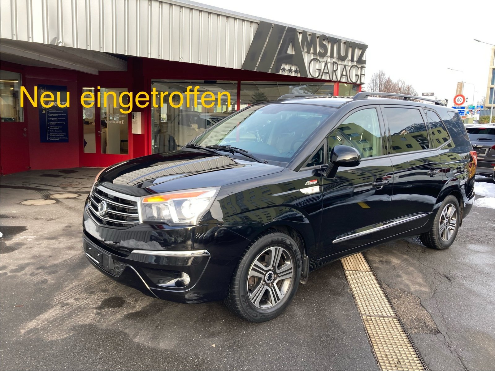 KGM-SSANGYONG Rodius SV200 e-XDi Sapphire 4WD E-Tronic