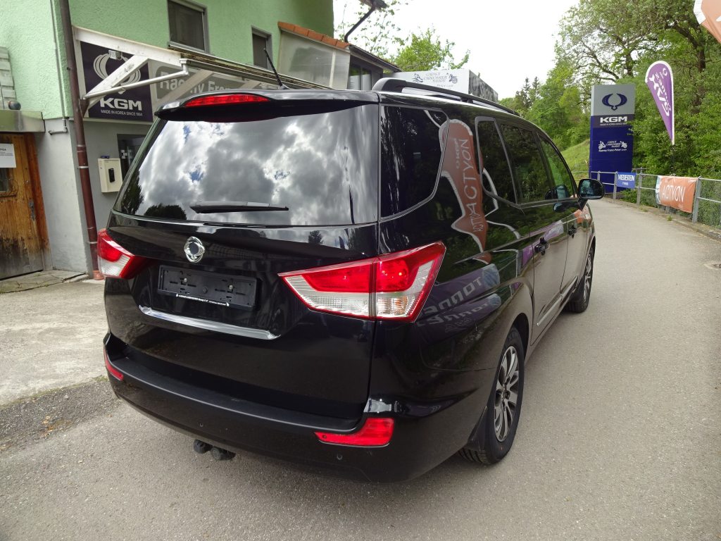 KGM-SSANGYONG RODIUS SV 200 e-XDi 4WD Sapphire, Diesel, Second hand / Used, Automatic - 5