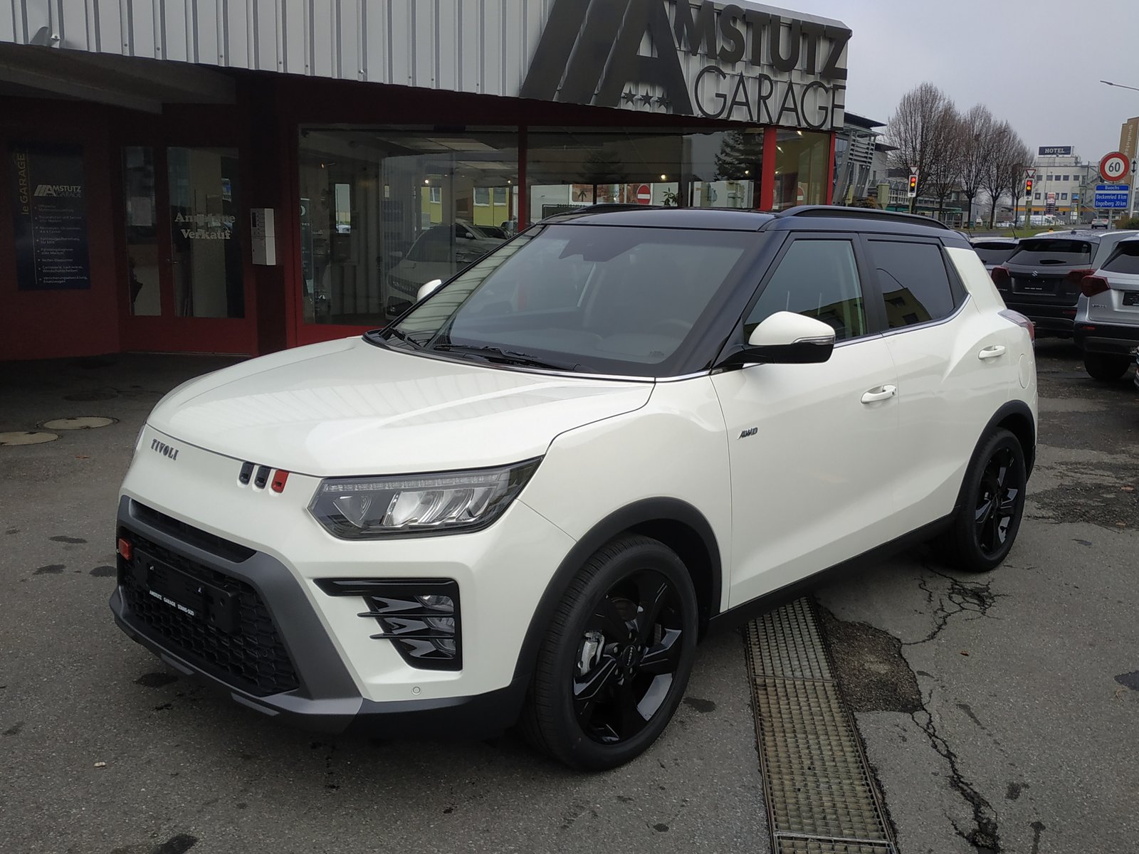 KGM-SSANGYONG Tivoli 1.5 T GDI Platinum 4WD Automat Bicolor