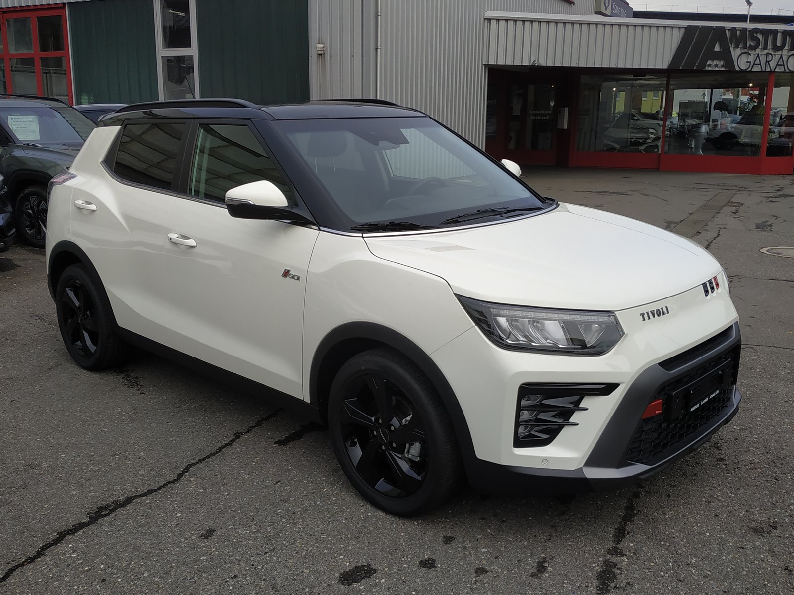 KGM-SSANGYONG Tivoli 1.5 T GDI Platinum 4WD Automat Bicolor, Benzina, Auto nuove, Automatico - 2