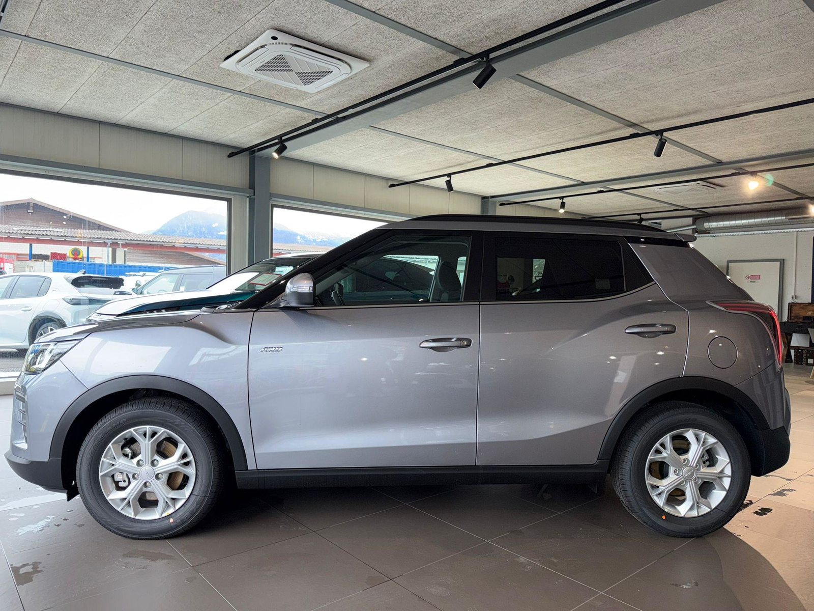 KGM-SSANGYONG Tivoli 1.5 T-Gdi Steel 4WD, Benzin, Neuwagen, Automatik - 2