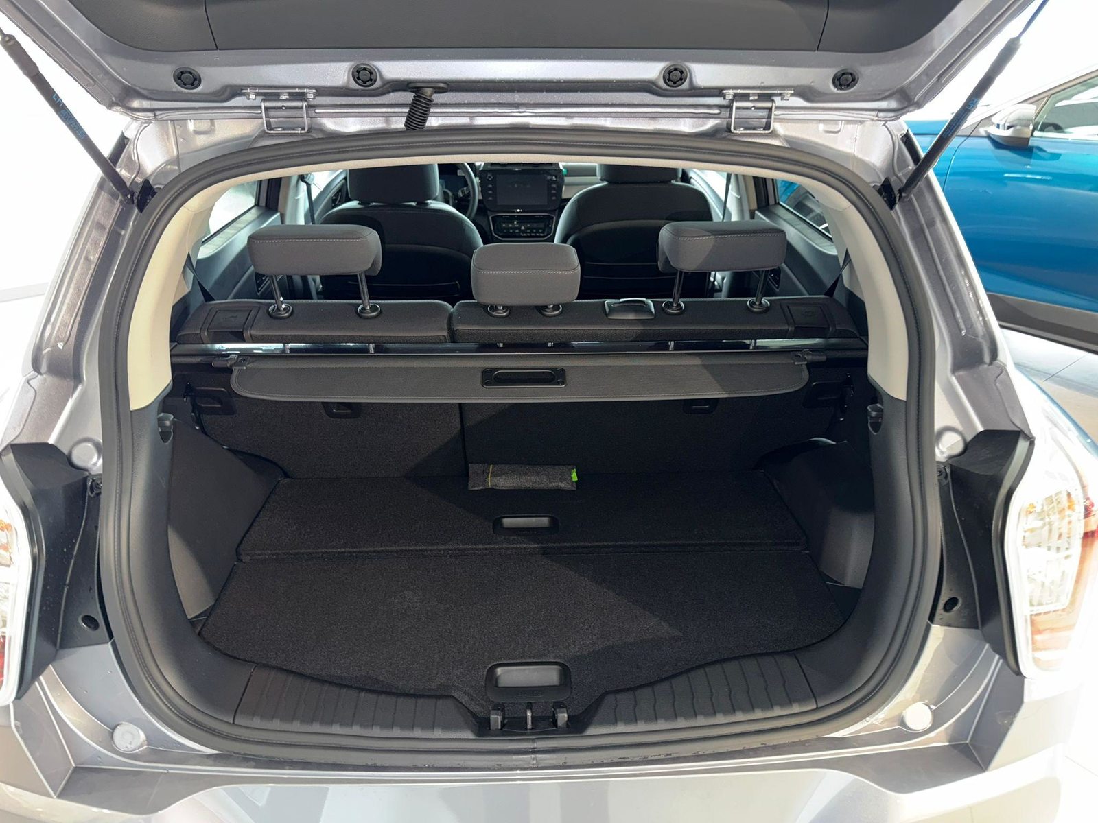 KGM-SSANGYONG Tivoli 1.5 T-Gdi Steel 4WD, Benzin, Neuwagen, Automatik - 4