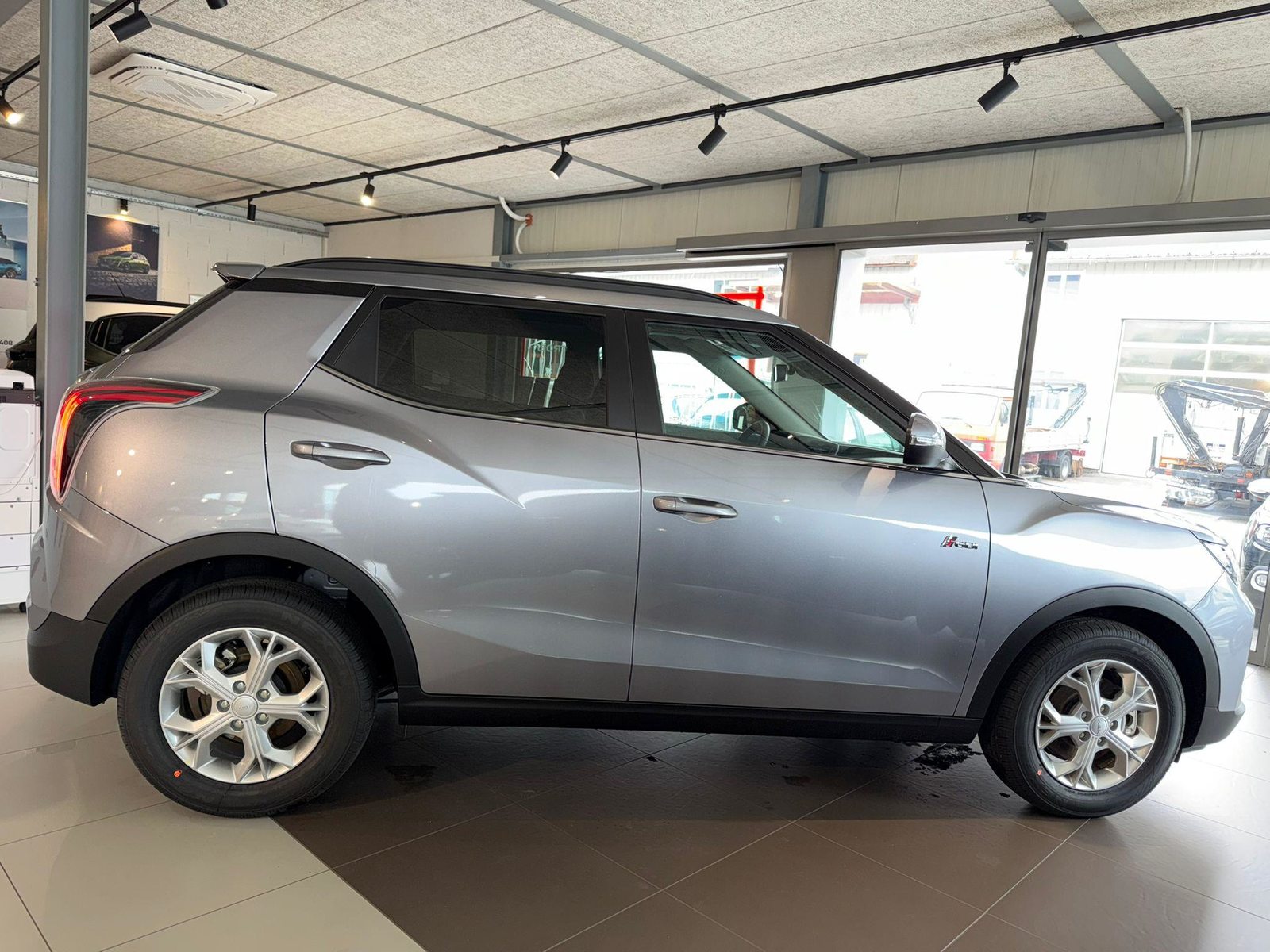 KGM-SSANGYONG Tivoli 1.5 T-Gdi Steel 4WD, Benzin, Neuwagen, Automatik - 5
