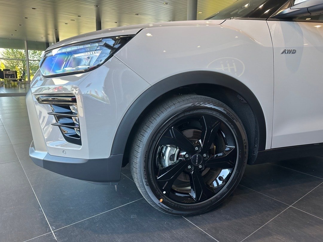 KGM-SSANGYONG Tivoli 1.5 T GDI Platinum 4WD, Benzin, Neuwagen, Handschaltung - 3