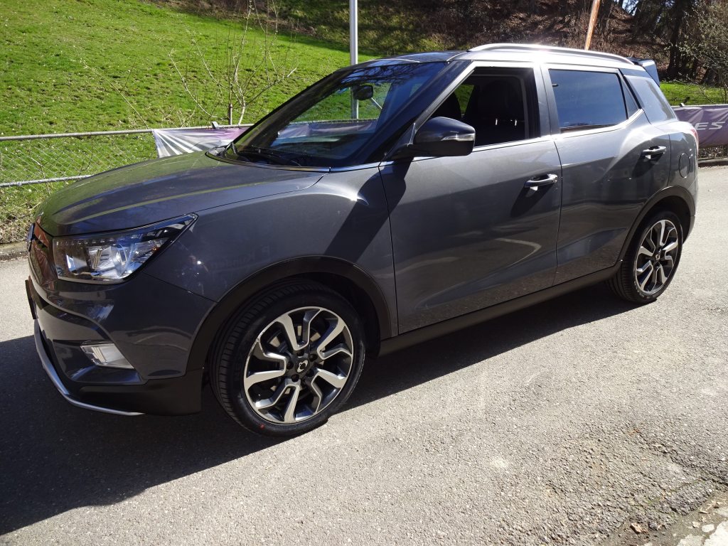 KGM-SSANGYONG TIVOLI 1.6 e-XGi Sapphire, Benzin, Occasion / Gebraucht, Handschaltung - 2
