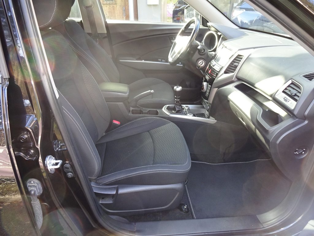 KGM-SSANGYONG TIVOLI 1.6 e-XGi Quartz, Benzin, Occasion / Gebraucht, Handschaltung - 7