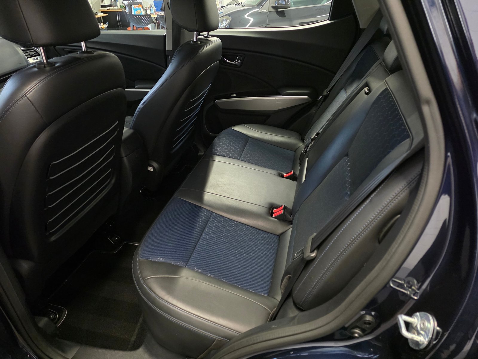 KGM-SSANGYONG Tivoli 1.6 eXDi ME Limited Edition 4WD, Diesel, Second hand / Used, Manual - 5