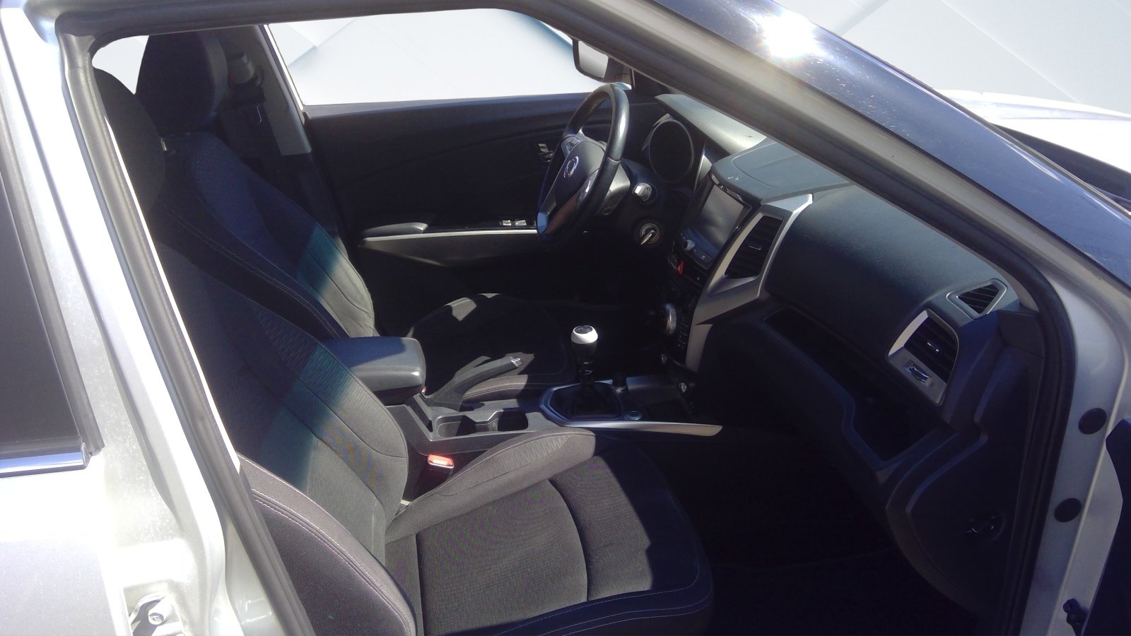 KGM-SSANGYONG Tivoli 1.6 eXDi Cityscape 4WD, Diesel, Second hand / Used, Manual - 5