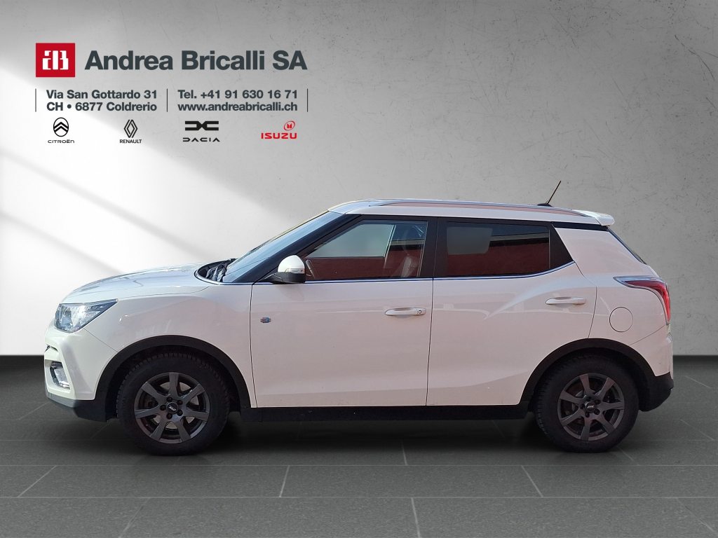 KGM-SSANGYONG TIVOLI 1.6 e-XDi Quartz 4WD, Diesel, Second hand / Used, Manual - 2