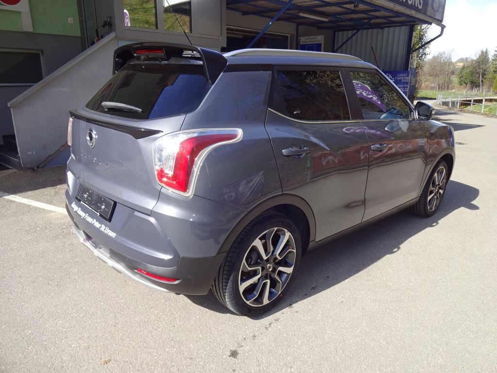 KGM-SSANGYONG TIVOLI 1.6 e-XGi Sapphire, Benzin, Occasion / Gebraucht, Handschaltung - 5