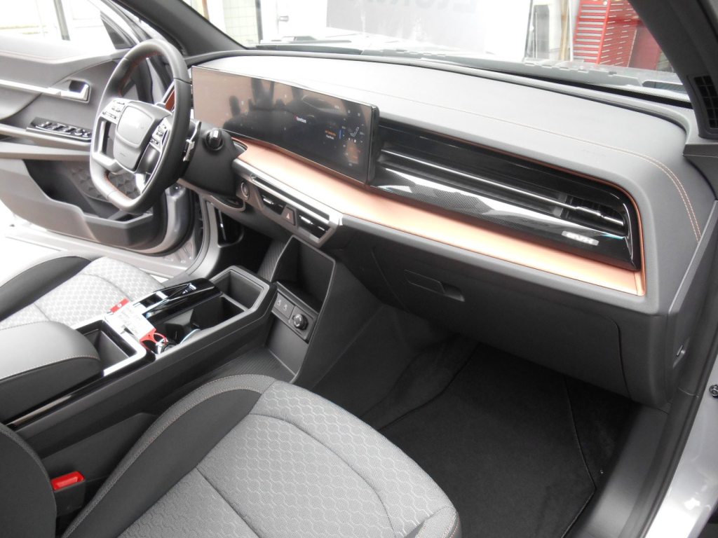 KGM-SSANGYONG TORRES EVX Bronze, Electric, Ex-demonstrator, Automatic - 7
