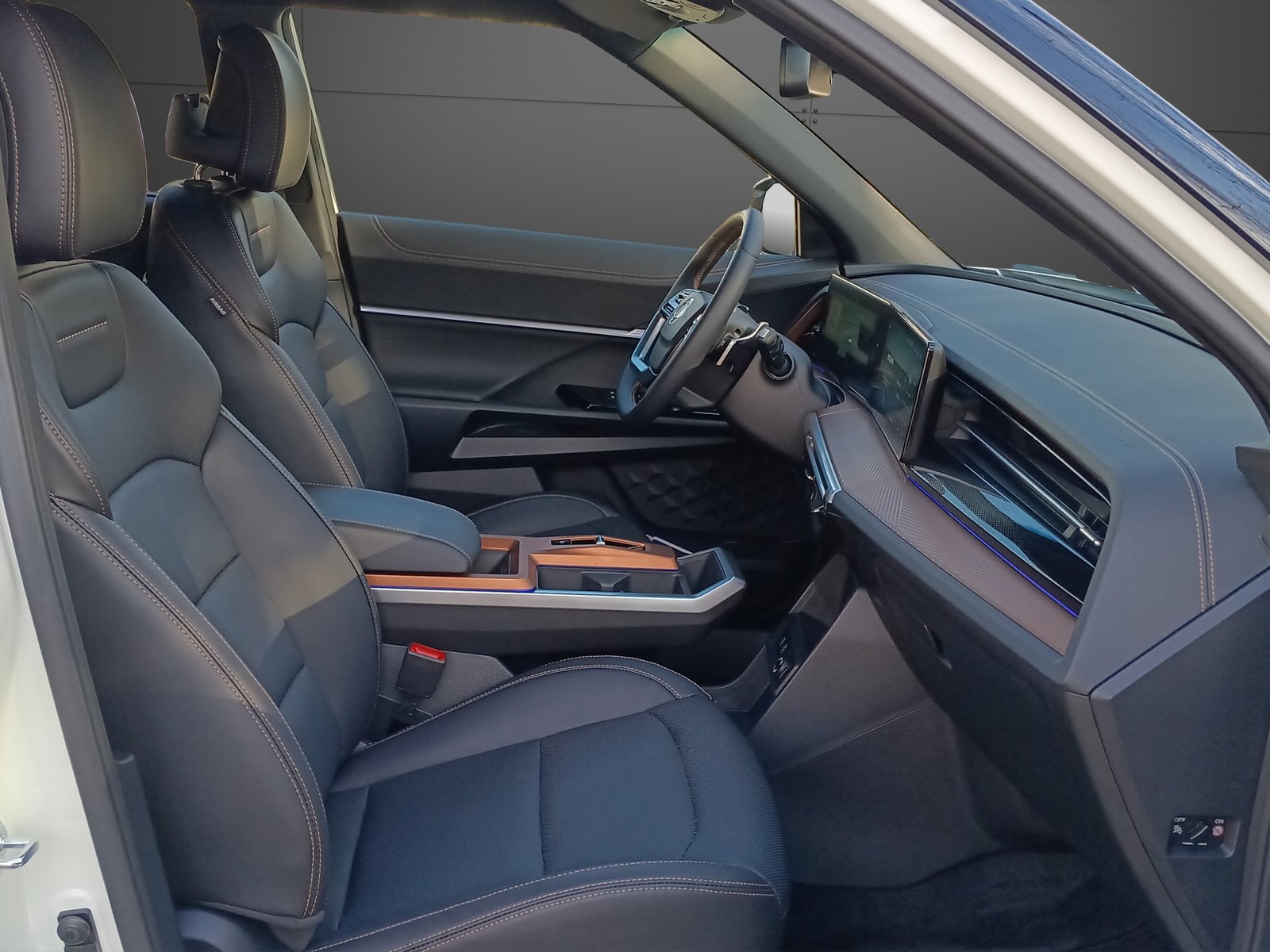 KGM-SSANGYONG Torres 1.5 TGDI Titanium Saphire 4WD AT, Petrol, Ex-demonstrator, Automatic - 6