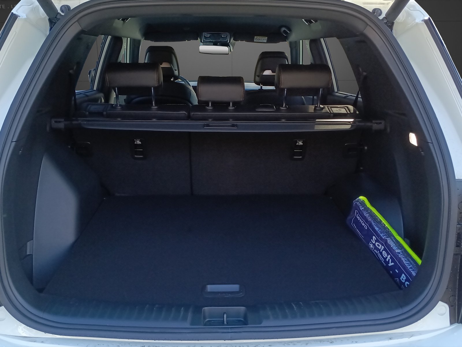 KGM-SSANGYONG Torres 1.5 TGDI Titanium Saphire 4WD AT, Petrol, Ex-demonstrator, Automatic - 7