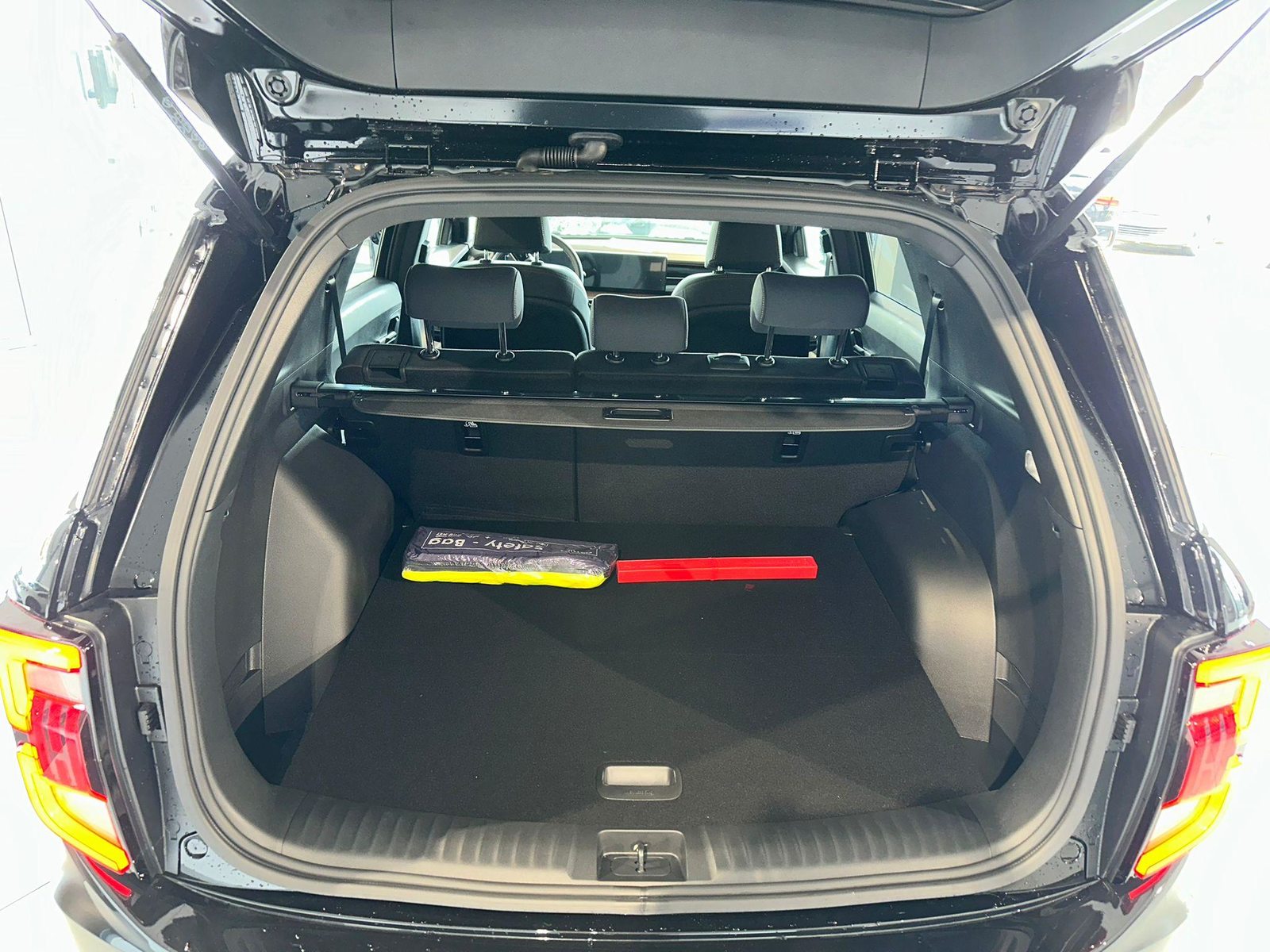 KGM-SSANGYONG Torres 1.5 T-Gdi Platinum 4WD, Benzin, Neuwagen, Automatik - 7