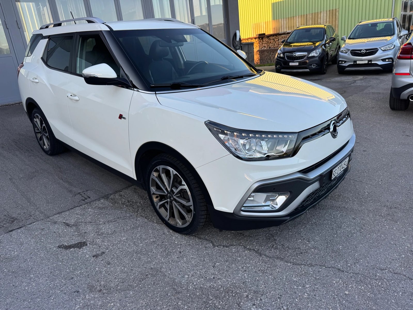 KGM-SSANGYONG XLV 1.6 eXDi Crystal 4WD Automatic, Diesel, Occasion / Gebraucht, Automatik - 2