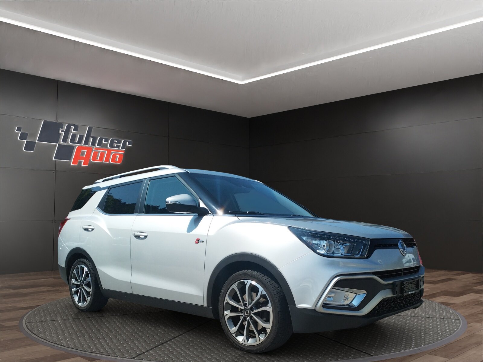 KGM-SSANGYONG XLV 1.6 e-XDi Sapphire 4WD, Diesel, Occasion / Gebraucht, Handschaltung - 3