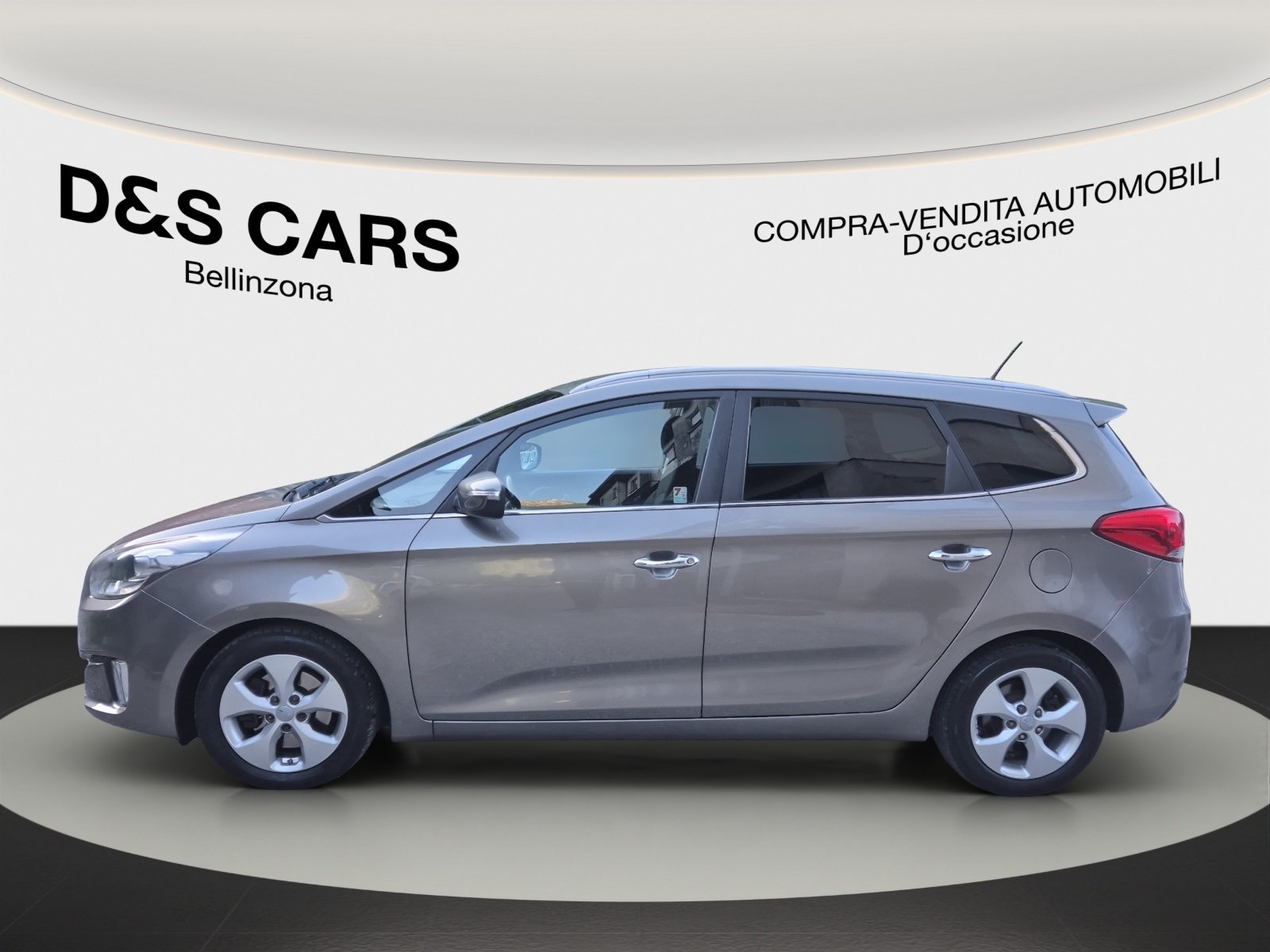 KIA Carens 1.7 CRDi Style, Diesel, Occasion / Gebraucht, Handschaltung - 3