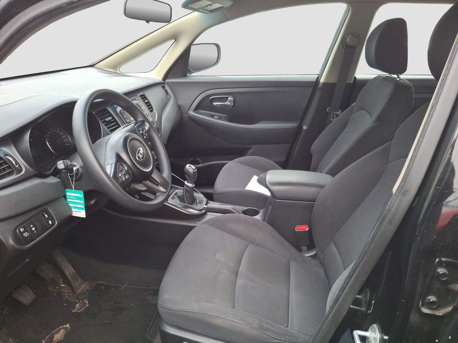 KIA Carens 1.6 GDI Classic, Essence, Occasion / Utilisé, Manuelle - 5