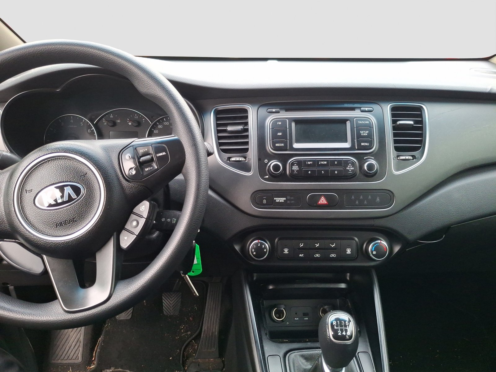 KIA Carens 1.6 GDI Classic, Essence, Occasion / Utilisé, Manuelle - 6