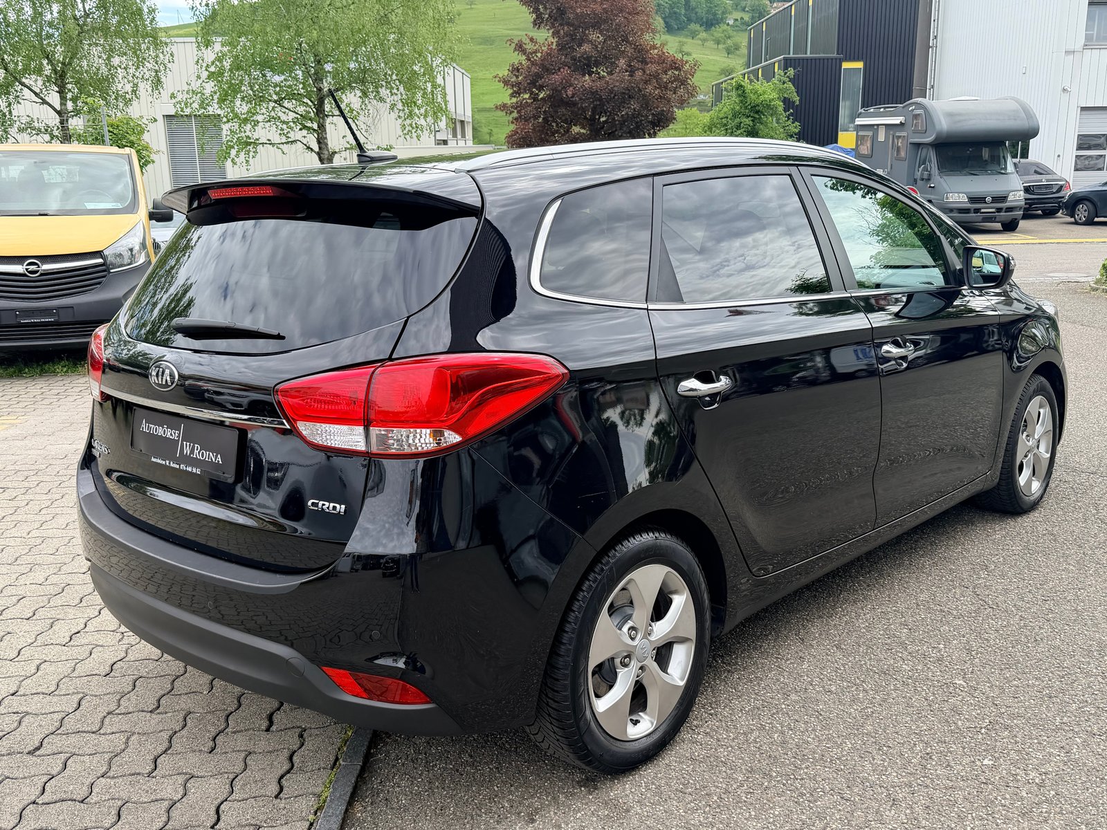 KIA Carens 1.7 CRDi Style DCT, Diesel, Occasion / Gebraucht, Automatik - 3