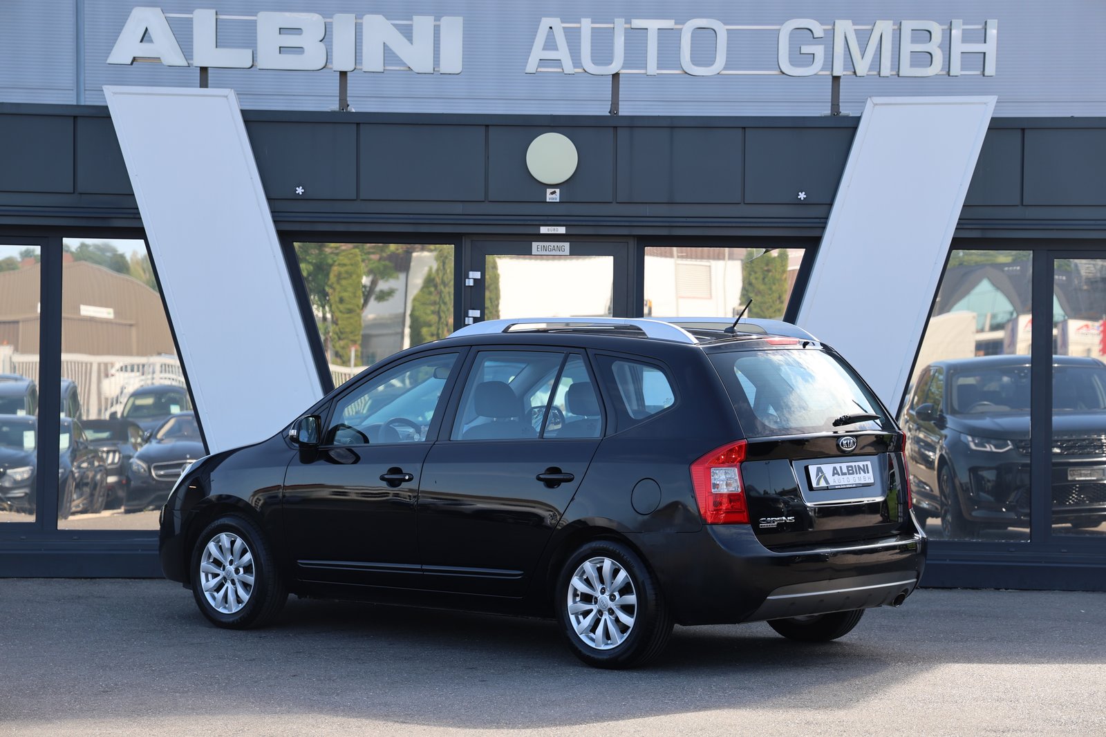 KIA Carens 2.0 CVVT Trend Automatic, Petrol, Second hand / Used, Automatic - 4
