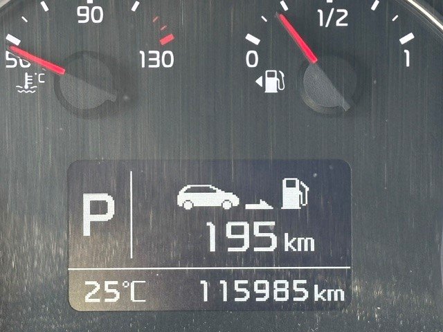 KIA Carens 1.7 CRDi Trend DCT, Diesel, Second hand / Used, Automatic - 7