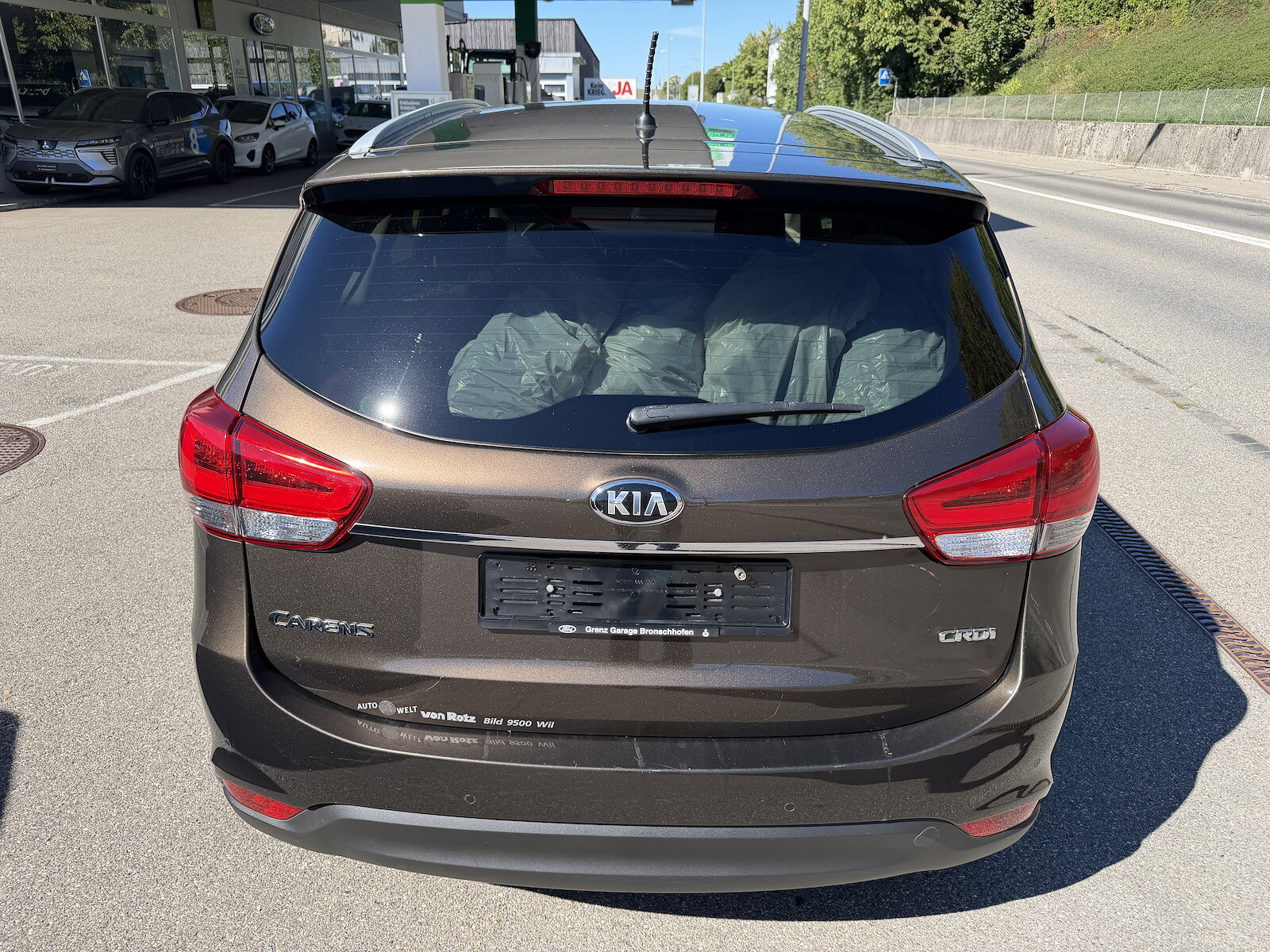 KIA Carens 1.7 CRDi, Benzin, Occasion / Gebraucht, Handschaltung - 5