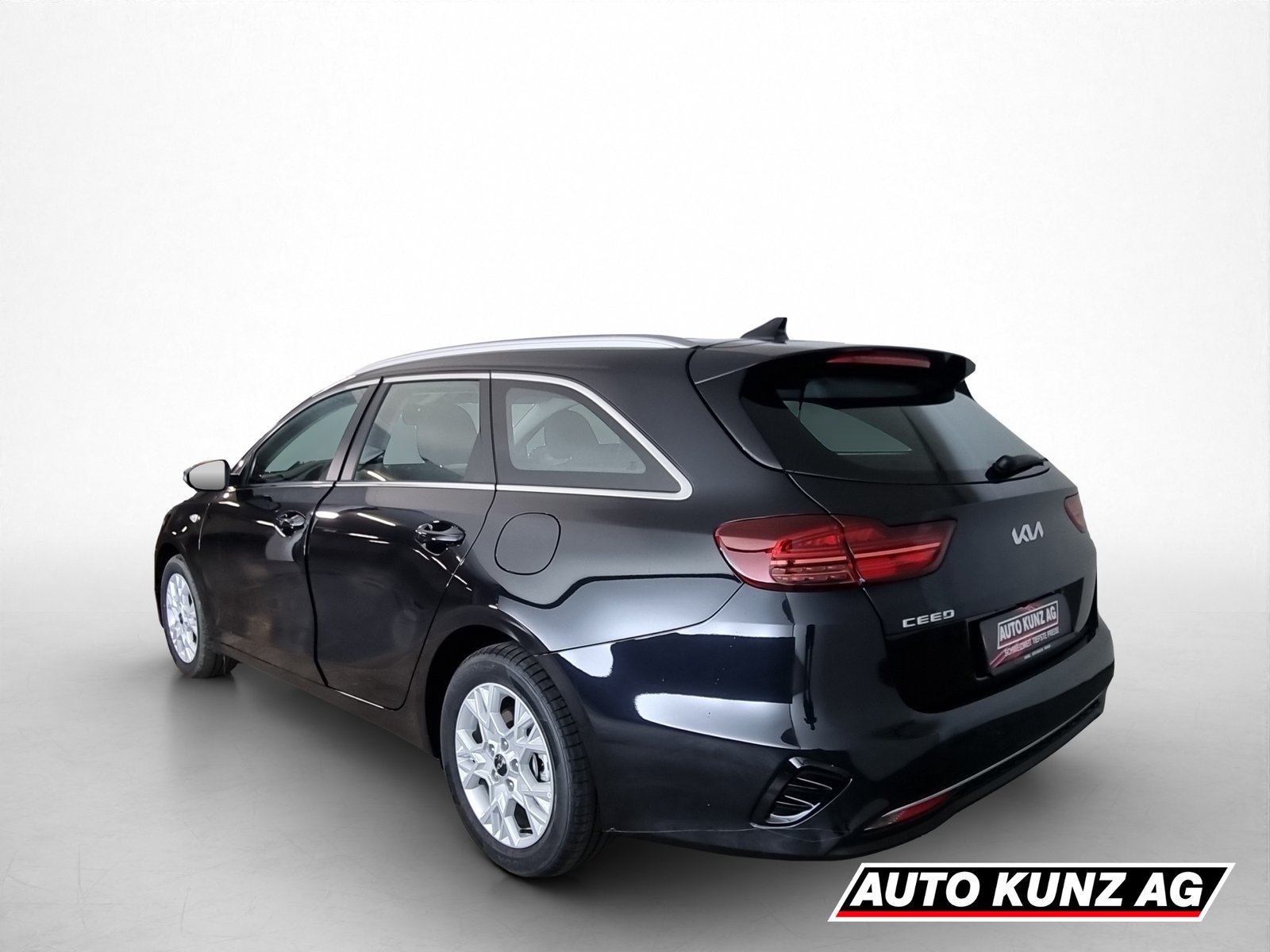 KIA Ceed Sportswagon 1.5 T-GDI Vision, Petrol, Automatic - 4