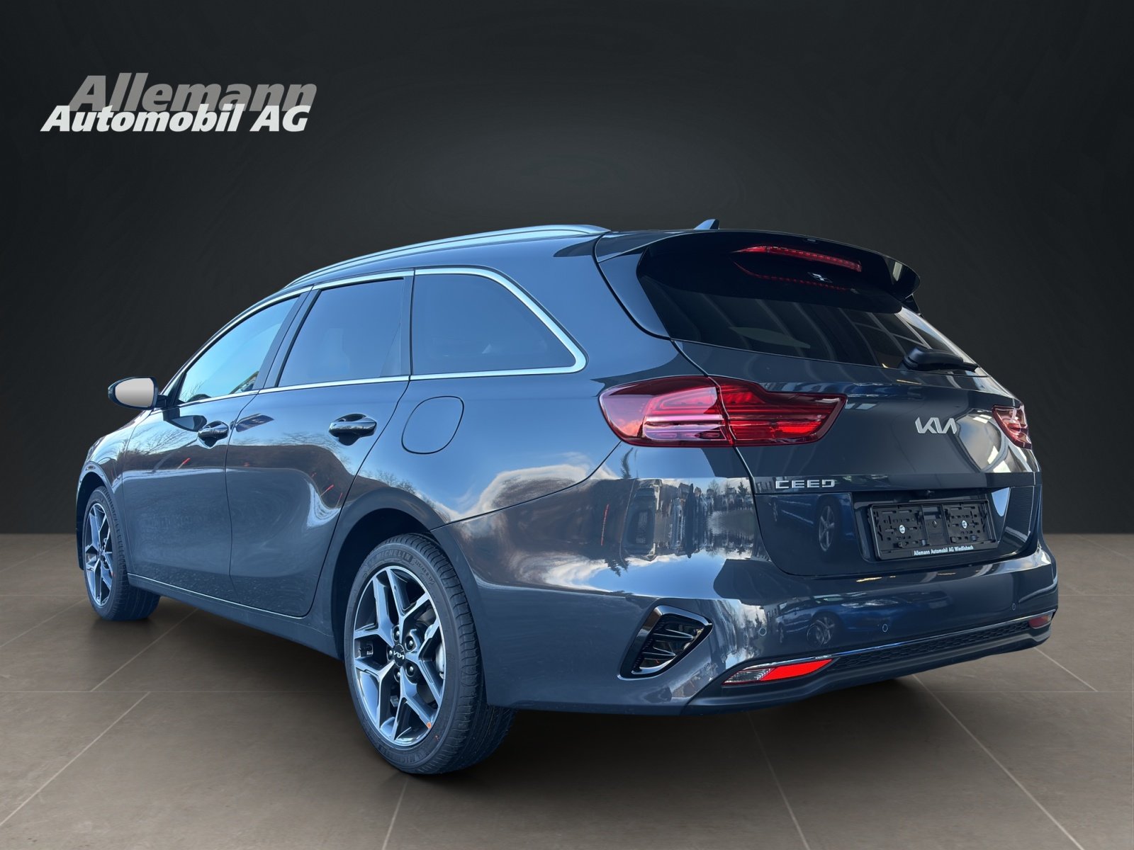 KIA Ceed SW 1.5 T-GDi MHEV Power, Hybride Leggero Benzina/Elettrica, Auto nuove, Automatico - 4