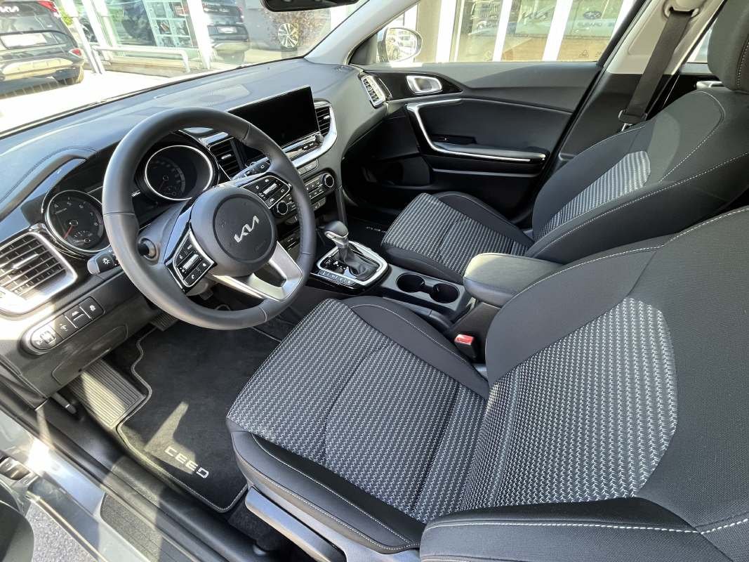 KIA Ceed SW 1.5 T-GDi Power +, Benzin, Neuwagen, Automatik - 3