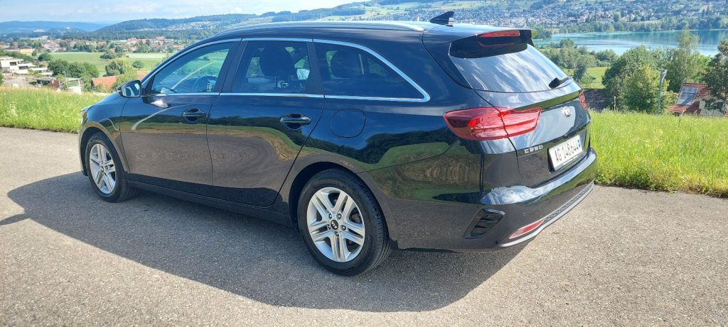 KIA CEED 1.4 T-GDi Trend, Essence, Occasion / Utilisé, Automatique - 4