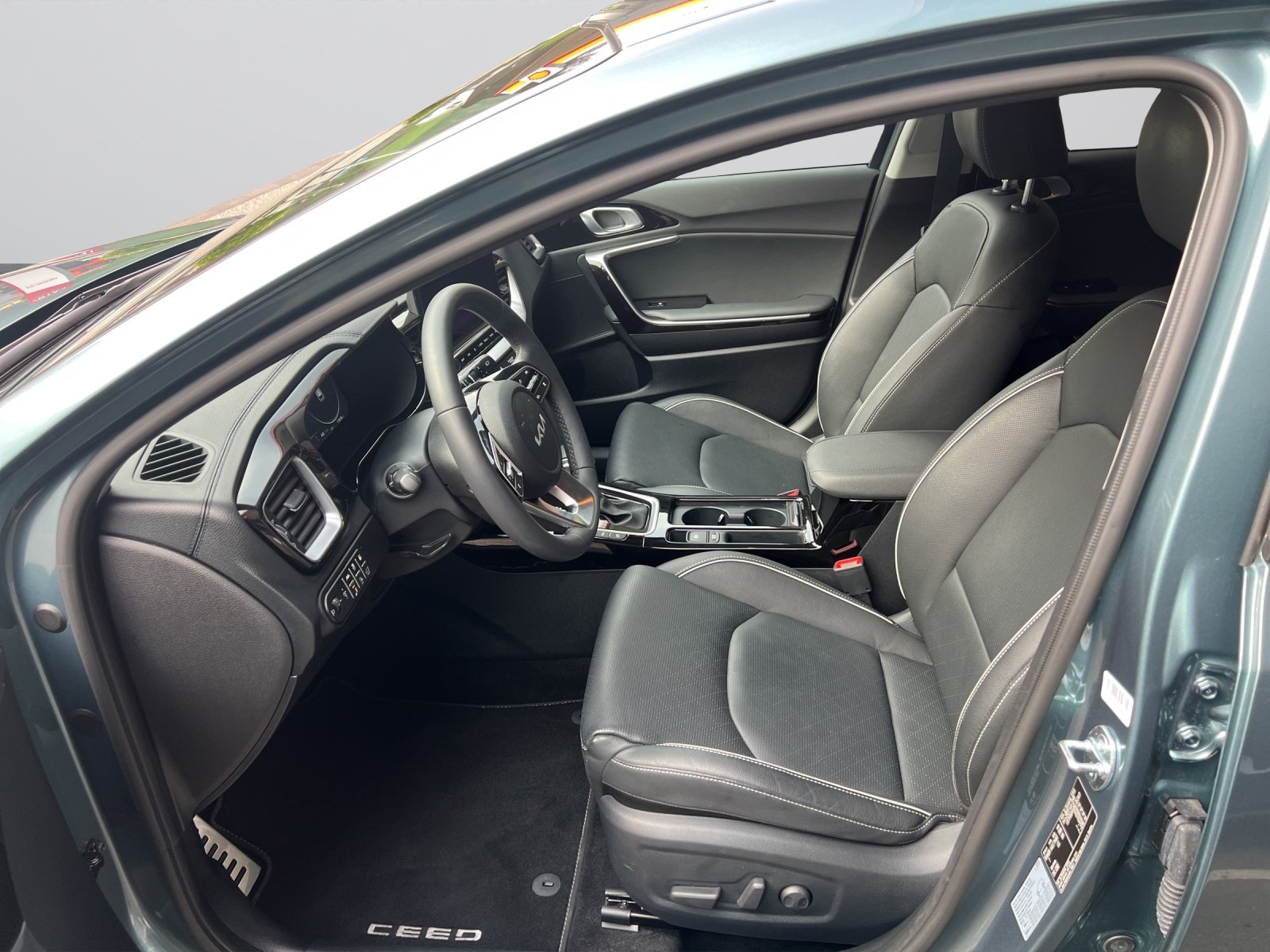 KIA Ceed SW1.6 GDi PHEV Style, Full-Hybrid Petrol/Electric, Second hand / Used, Automatic - 6