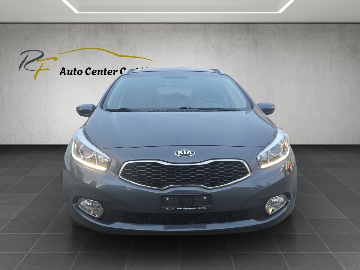 KIA Cee'd Sportswagon 1.6 GDi FiFa World Cup Ed. DCT, Benzin, Occasion / Gebraucht, Automat - 2