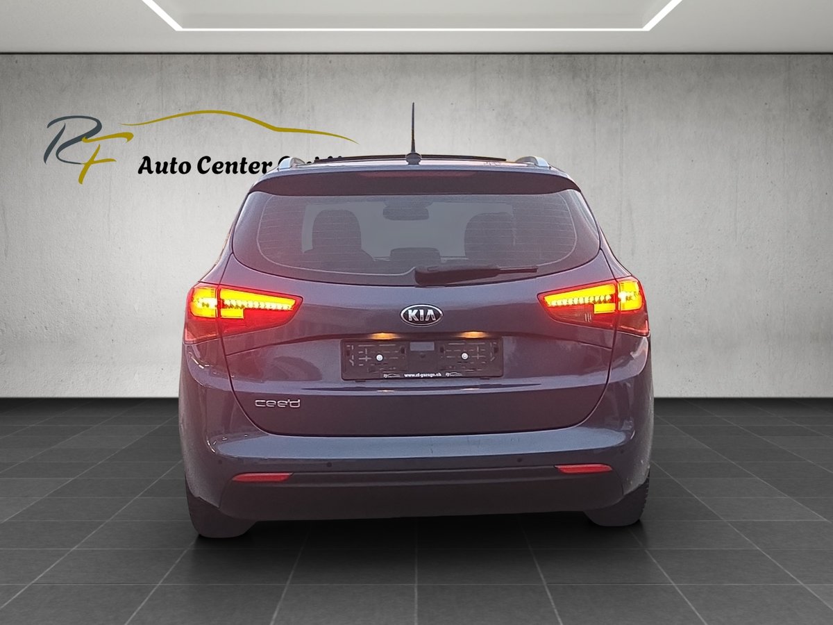 KIA Cee'd Sportswagon 1.6 GDi FiFa World Cup Ed. DCT, Benzin, Occasion / Gebraucht, Automat - 6