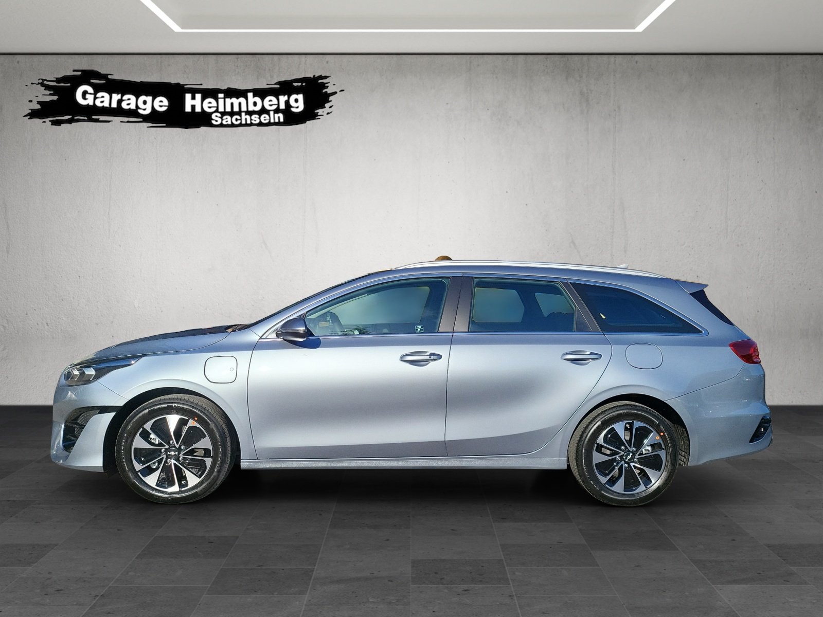 KIA Ceed SW 1.6 GDi Plug-in Hybrid Power, Plug-in-Hybrid Petrol/Electric, Second hand / Used, Automatic - 2