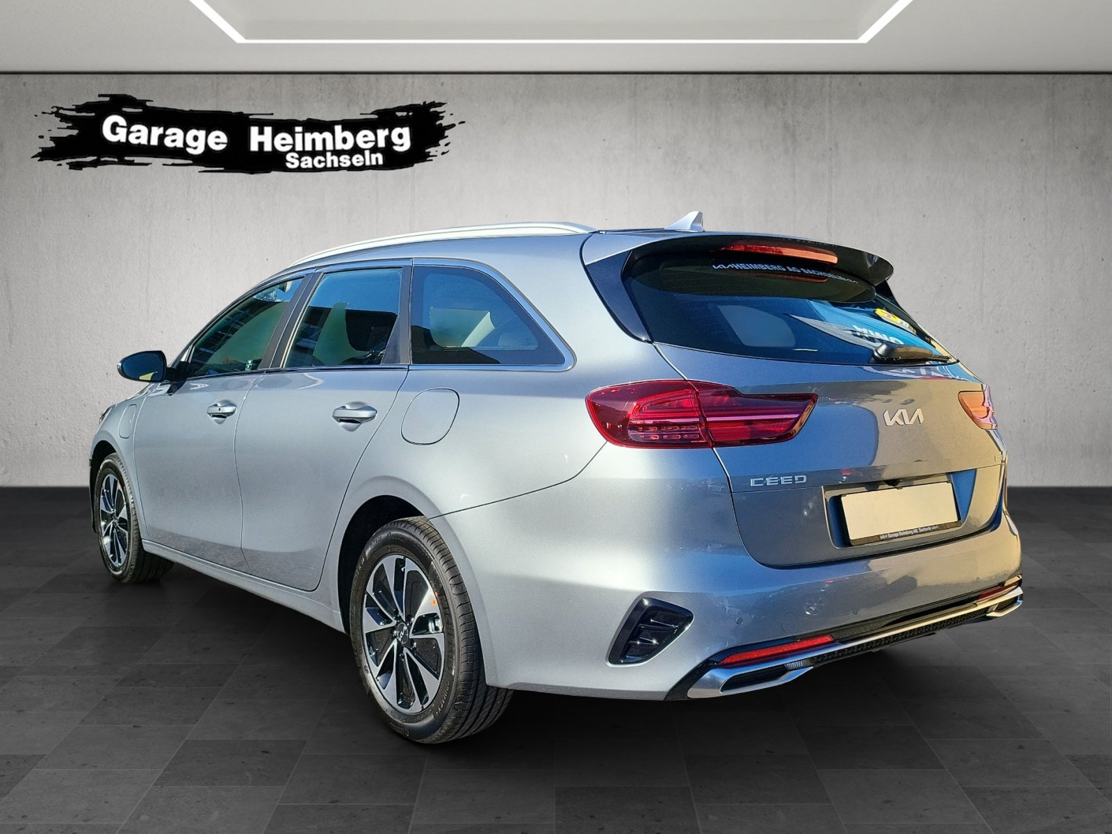 KIA Ceed SW 1.6 GDi Plug-in Hybrid Power, Plug-in-Hybrid Petrol/Electric, Second hand / Used, Automatic - 3