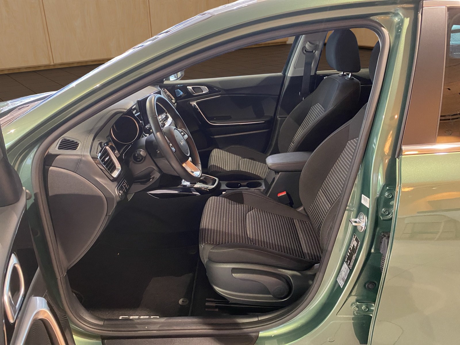 KIA Ceed SW 1.5 T-GDi MHEV Power, Mild-Hybrid Benzin/Elektro, Occasion / Gebraucht, Automatik - 7