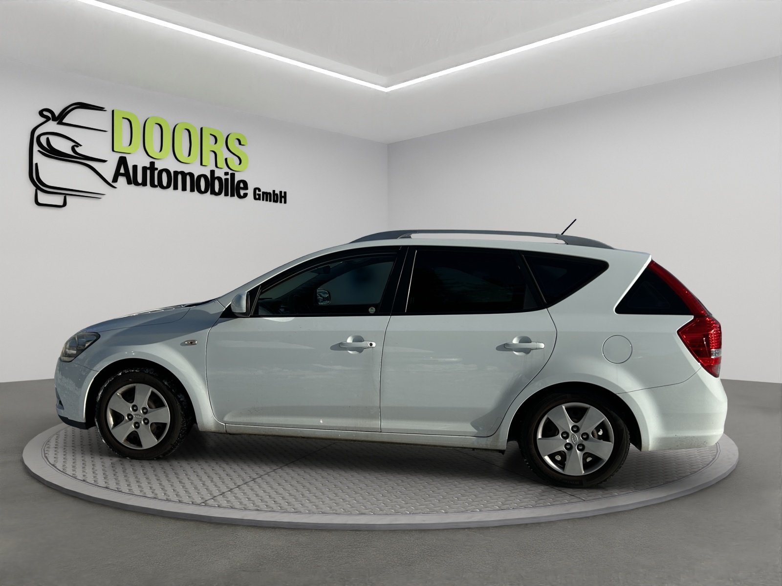 KIA Cee'd Sporty Wagon 1.4 16V Basic, Petrol, Second hand / Used, Manual - 7
