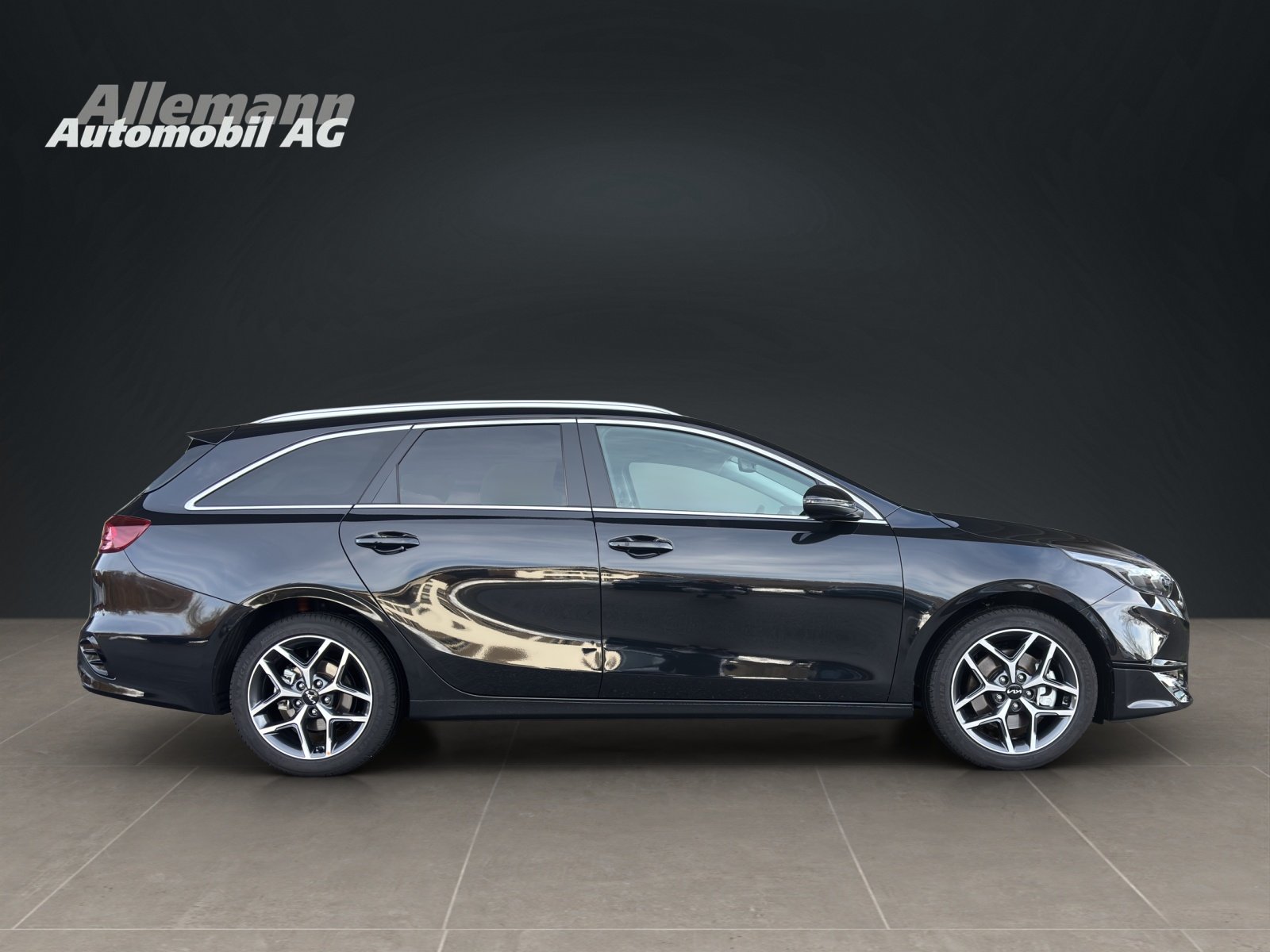 KIA Ceed SW 1.5 T-GDi Power, Benzin, Occasion / Gebraucht, Automatik - 7