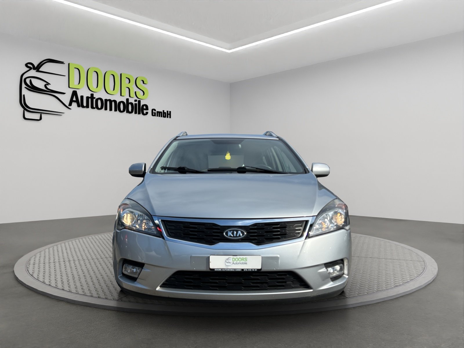 KIA Cee'd Sporty Wagon 1.6 16V Trend, Petrol, Second hand / Used, Manual - 2